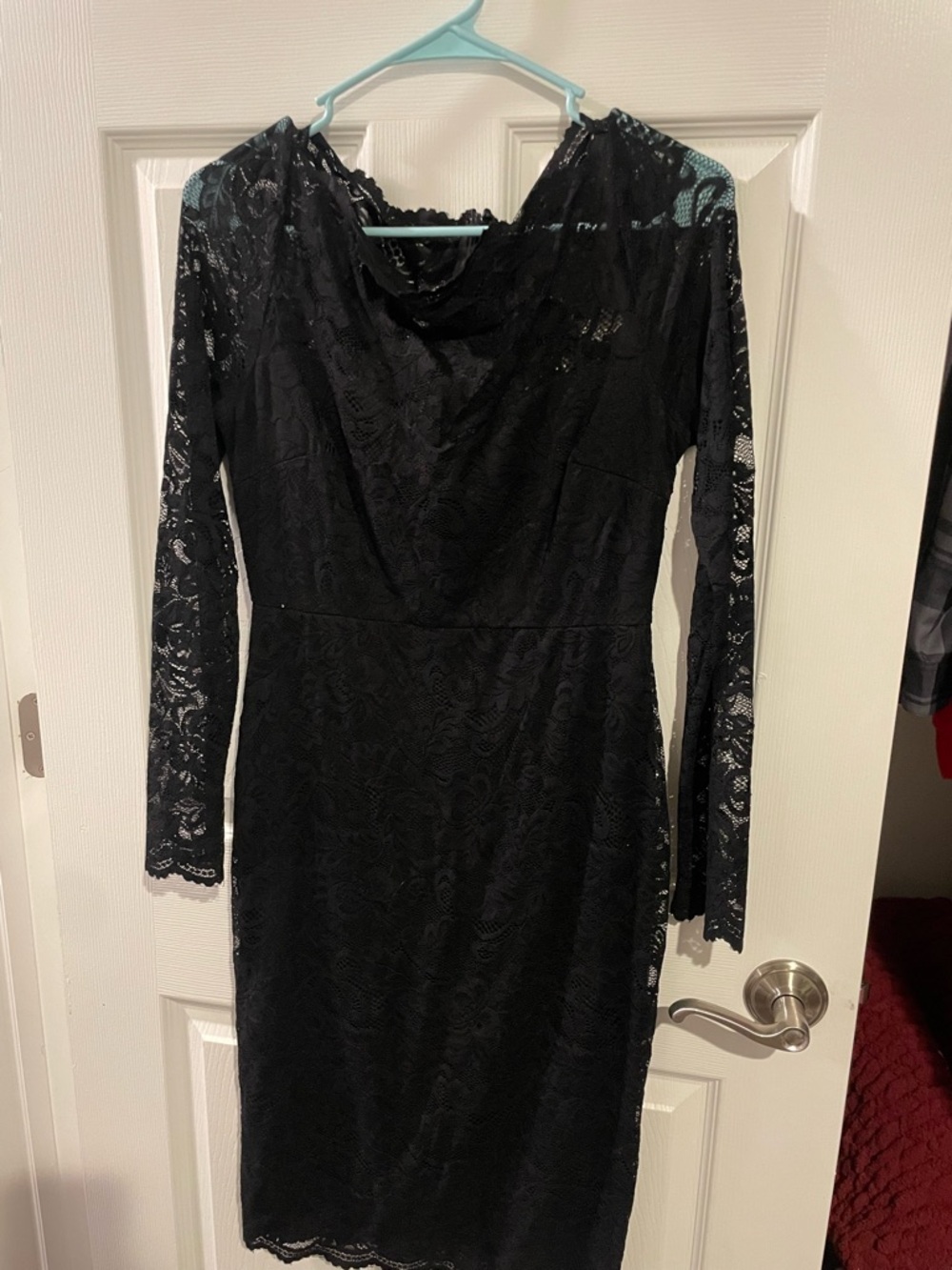 Lulu's Black Lace Long-Sleeve Sheath Dress